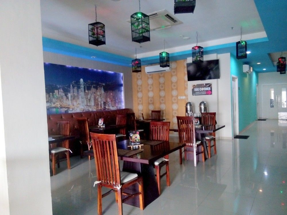 Bekizaar Hotel Surabaya Exterior foto