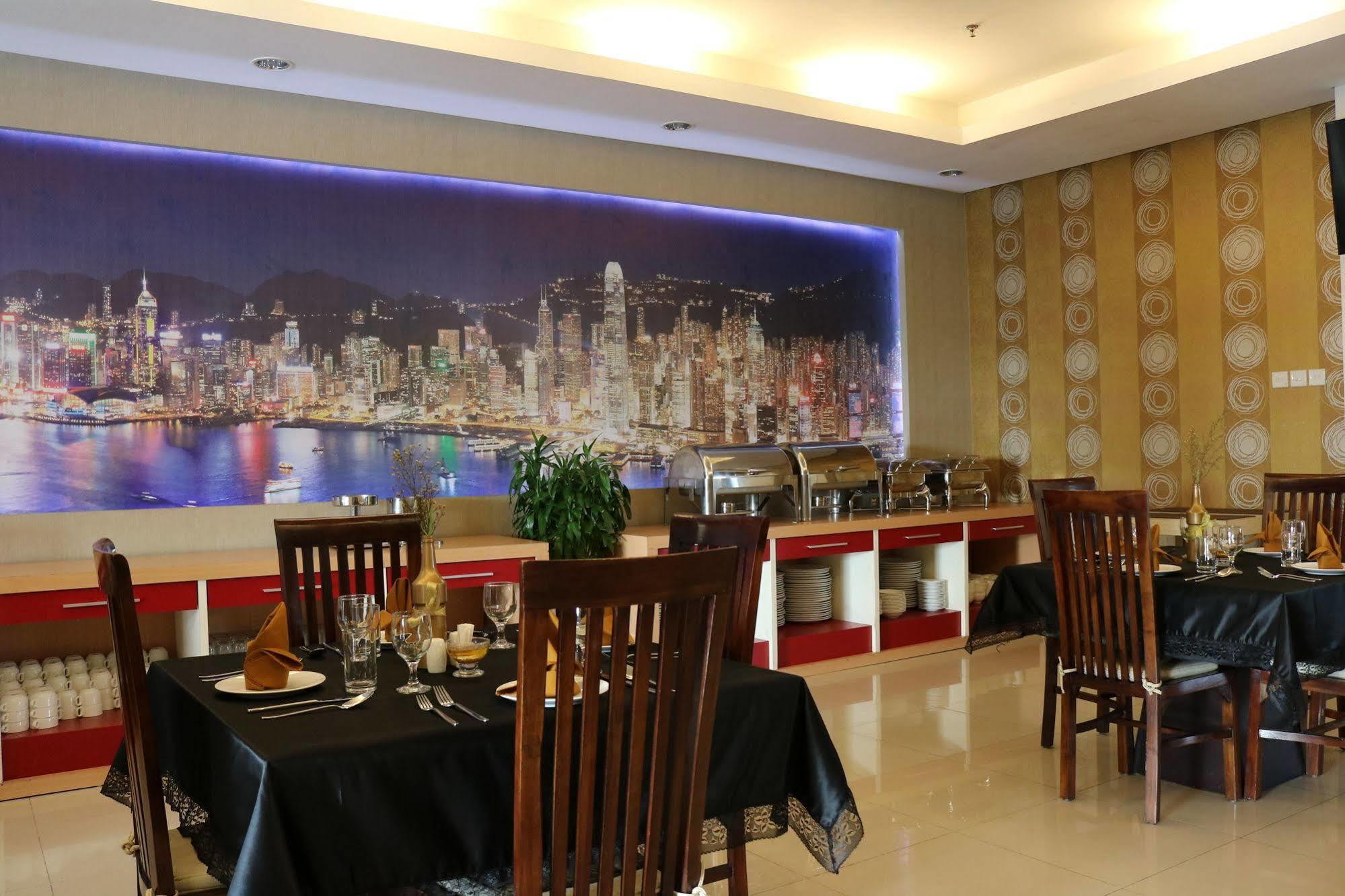 Bekizaar Hotel Surabaya Exterior foto